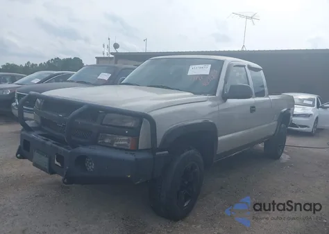 2005 Chevrolet Silverado 1500 Work Truck from USA, damaged, VIN 1GCEK19B95E162682